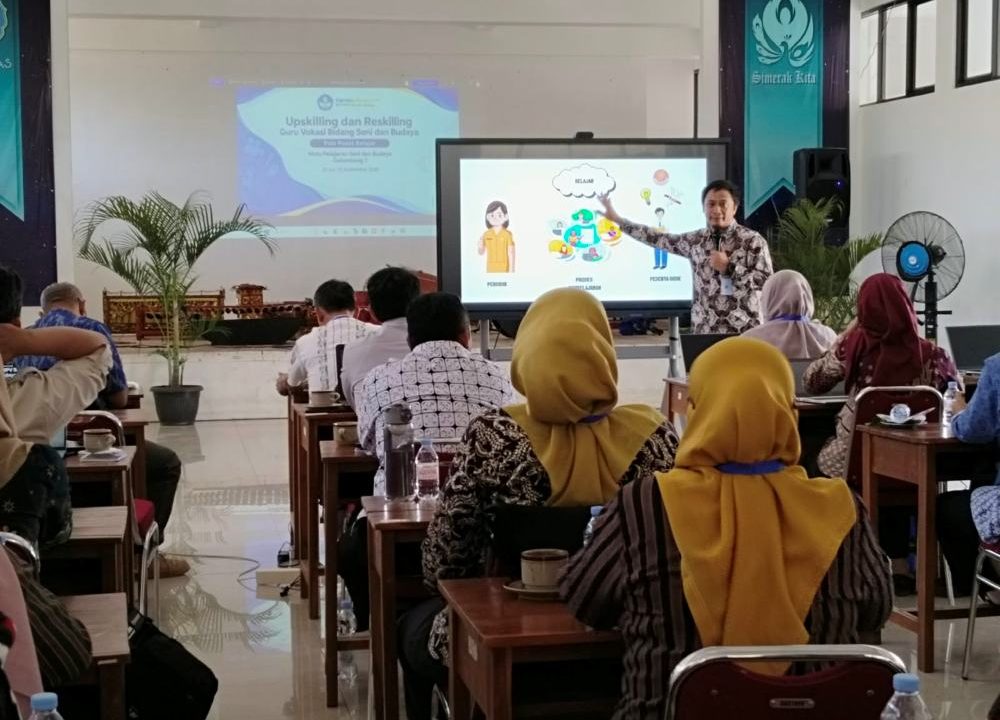 11 SMK Jadi Pusat Belajar Upskilling dan Reskilling Guru Seni dan Budaya Gelombang 1